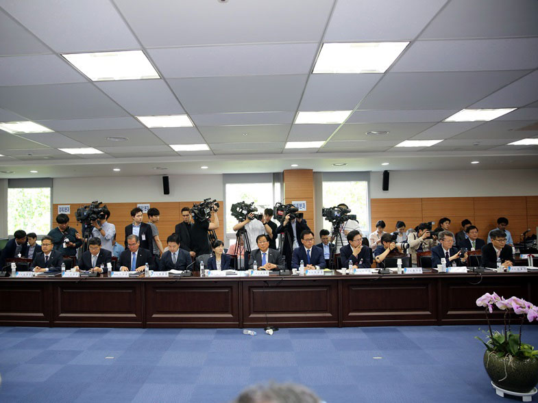 Voice-Acoustic in South Korea government building